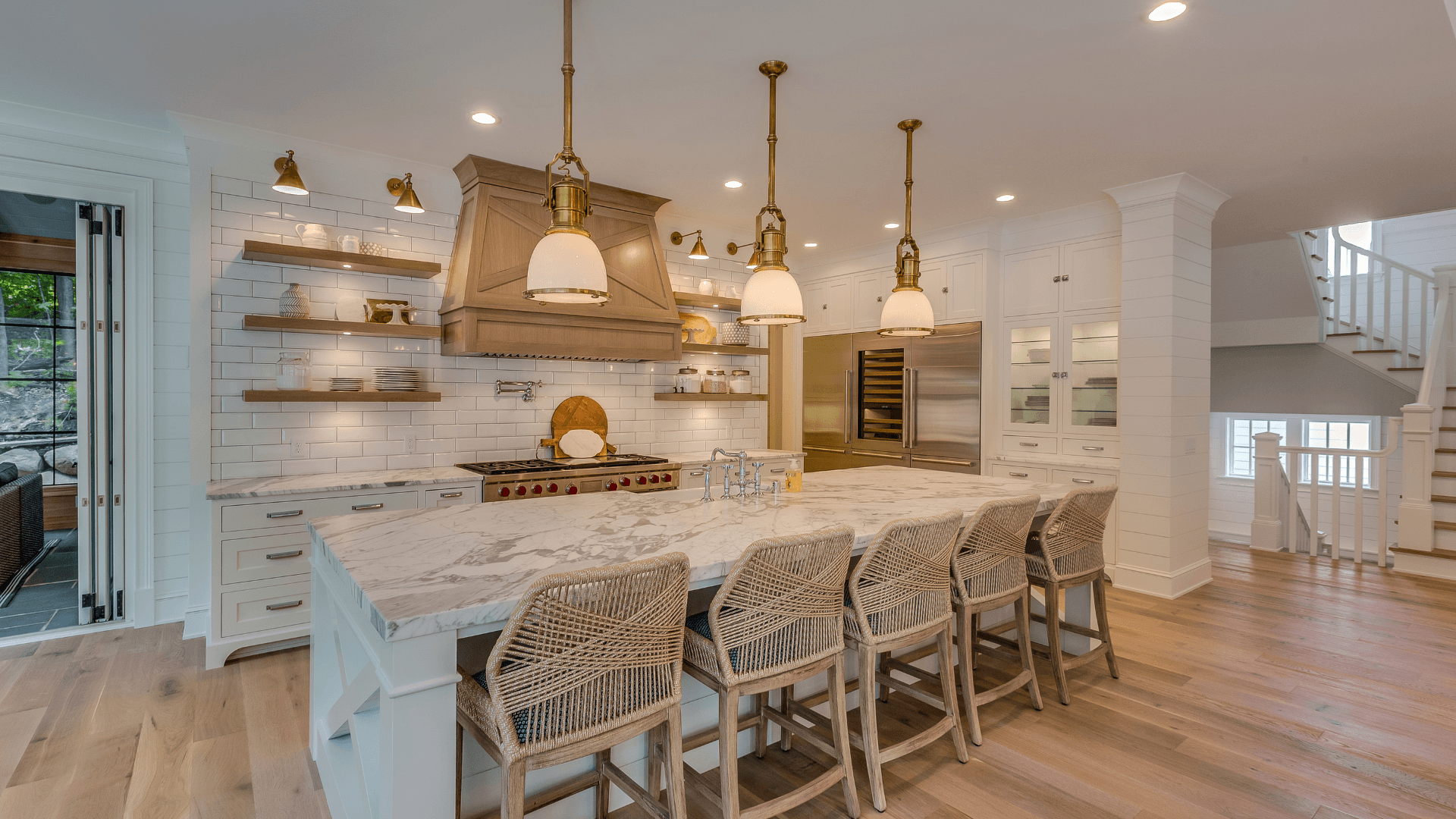 Kitchen with recessed lighting and pendant fixtures, electrical work by Blue Bolt Electric in the Cincinnati Tri-State