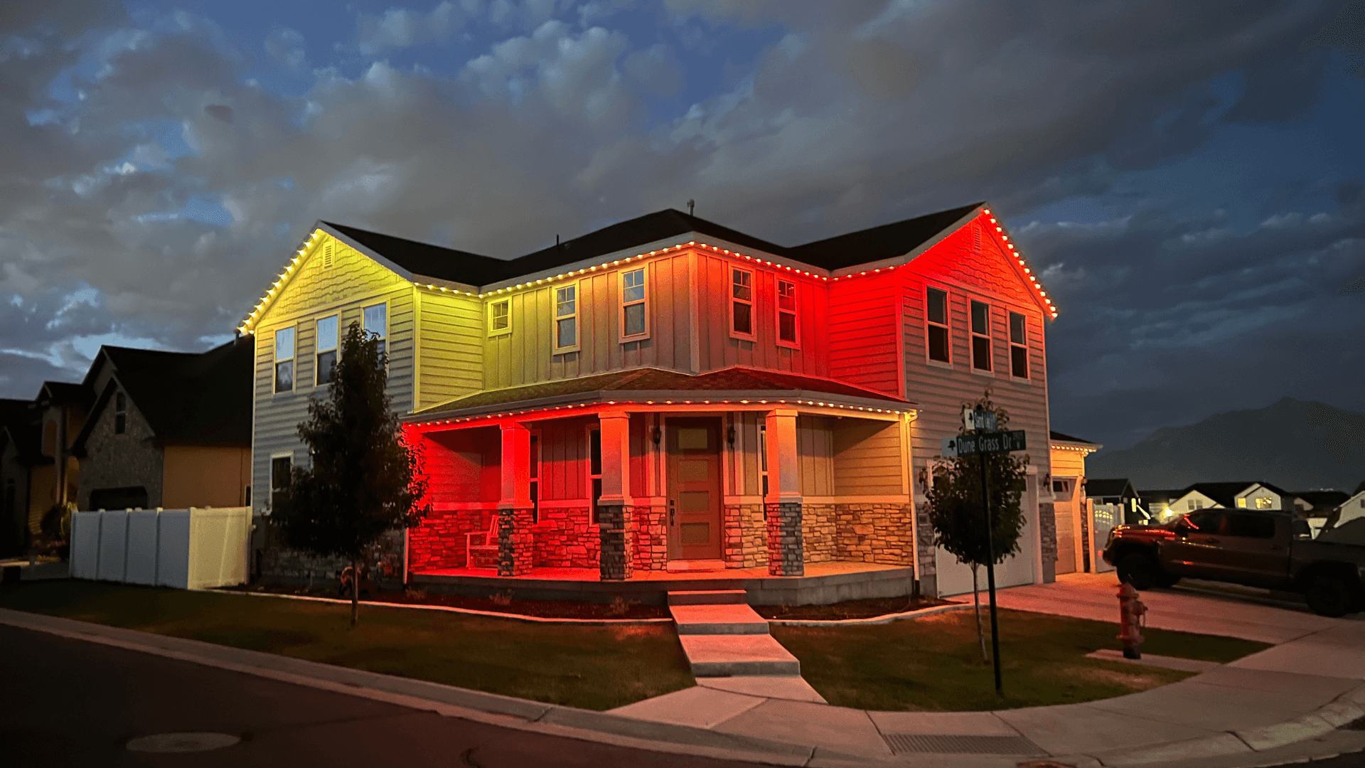 Home with color-changing permanent LED lighting installed by Blue Bolt Electric in the Cincinnati Tri-State